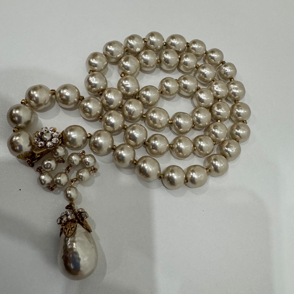 Sign Miriam Haskell Huge Pearls Pear shape Crystal Rhinestone Necklace Jewelry